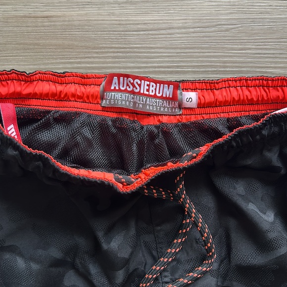 AussieBum Beach Shorts - Size Small - Picture 2 of 3